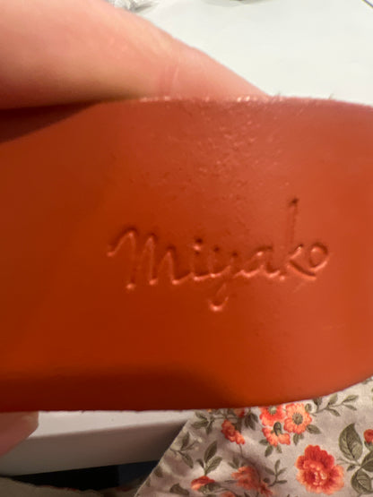 MIYAKO. Floral bag with leather handle