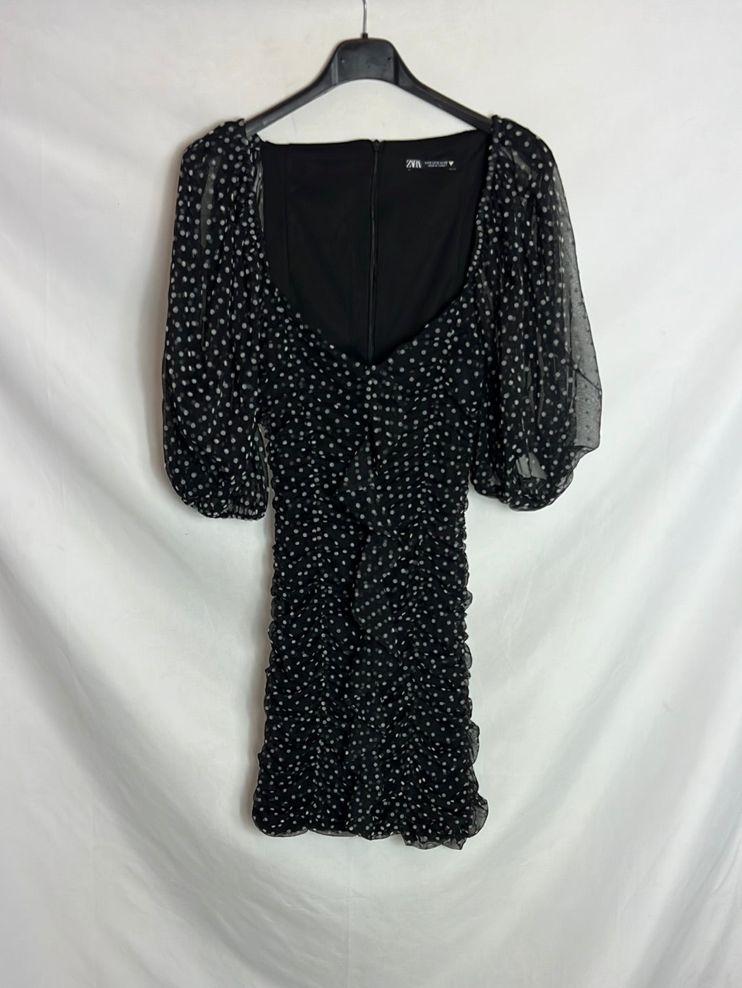 ZARA. Vestido negro lunares fruncido. T S