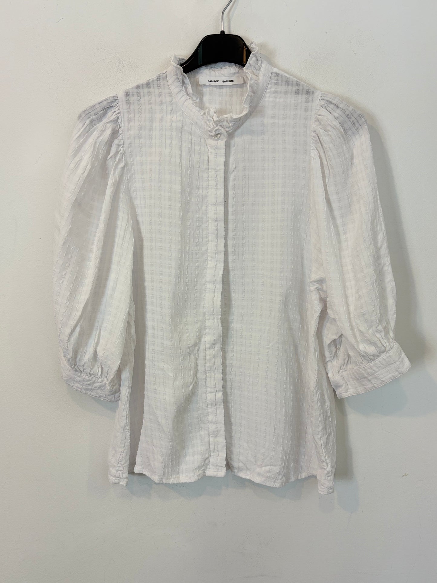SAMSOE SAMSOE. Blusa blanca textura