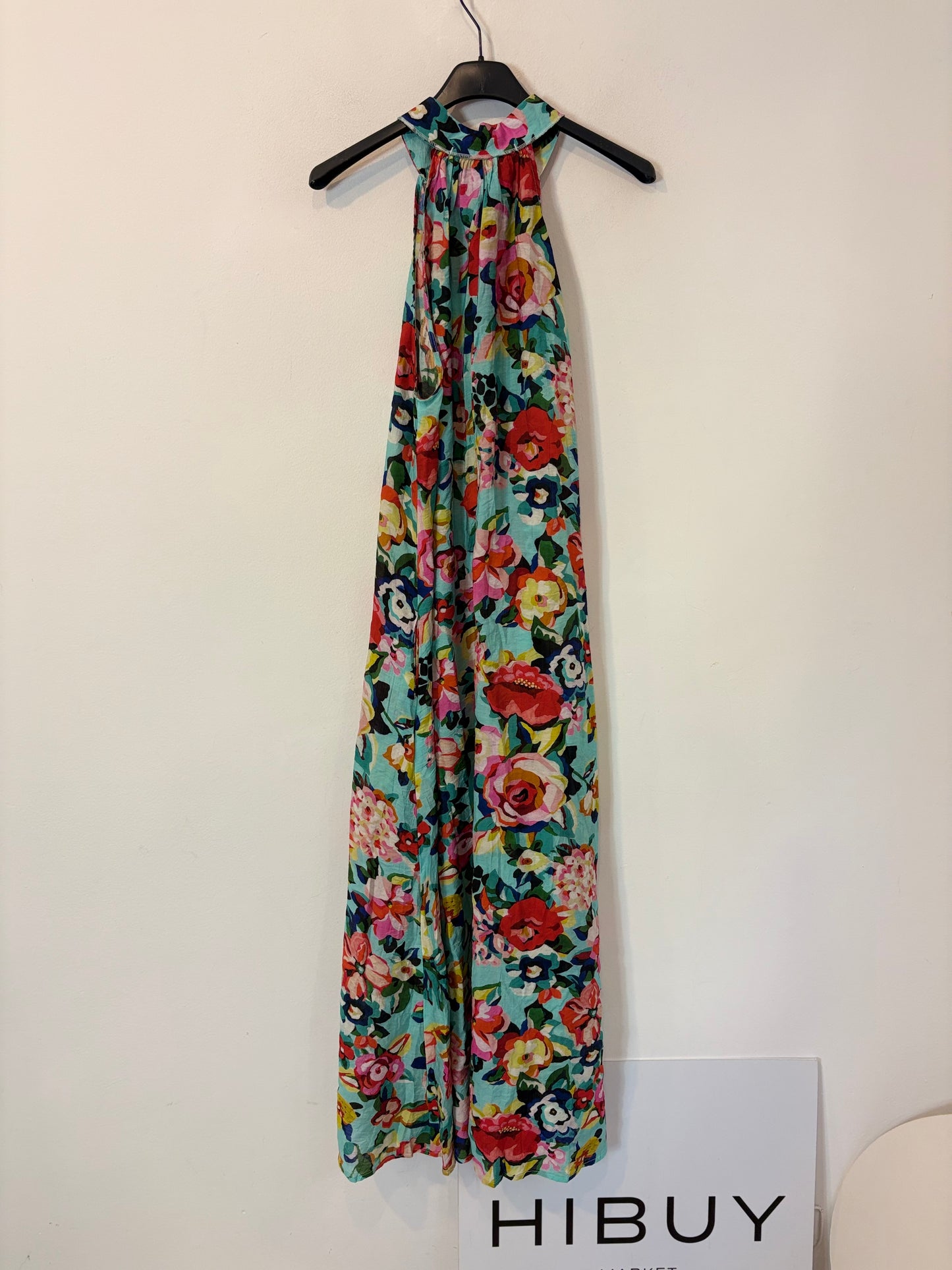 LUNA LLENA. Vestido halter flores