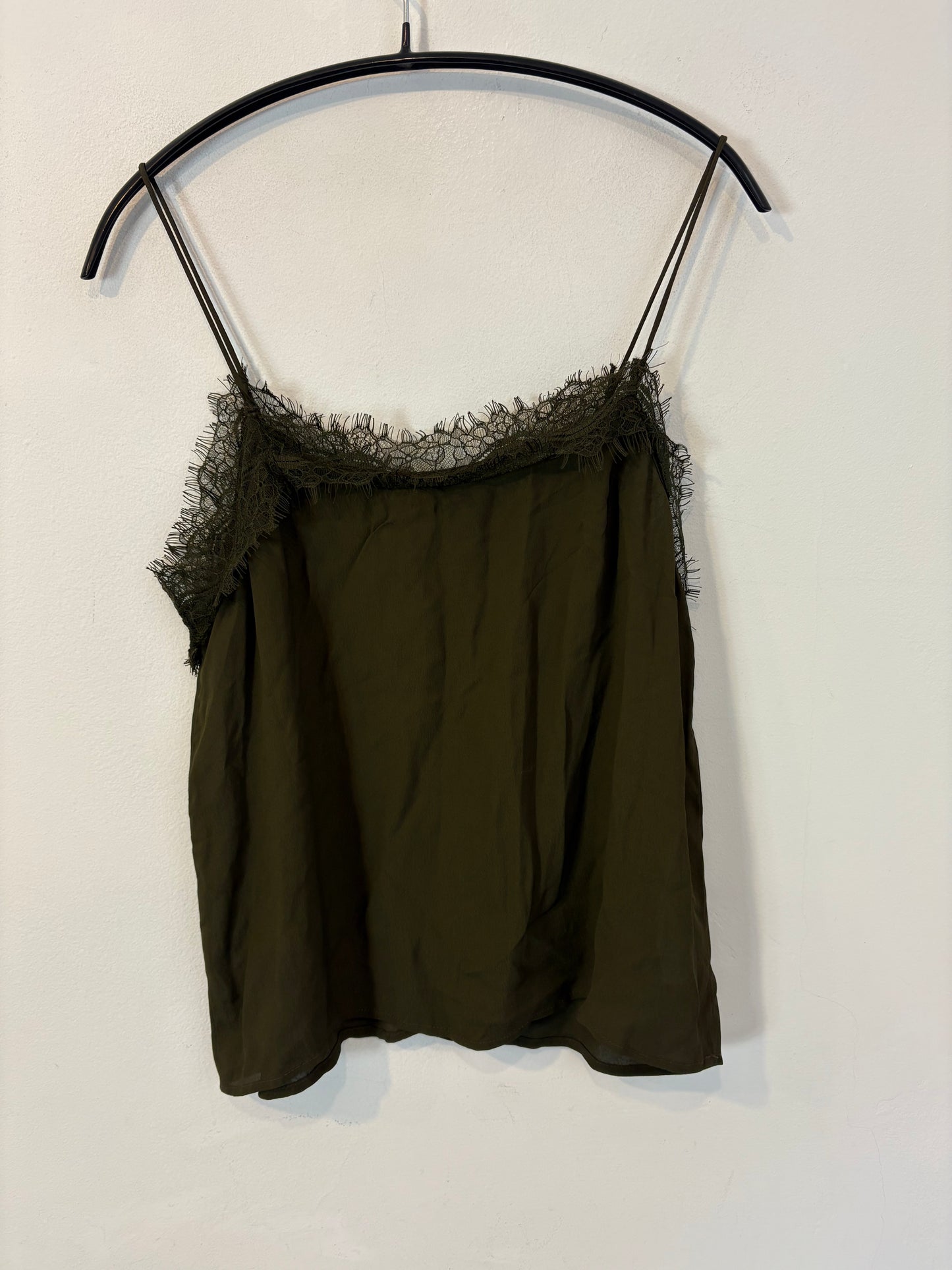 MANGO. Top lencero verde