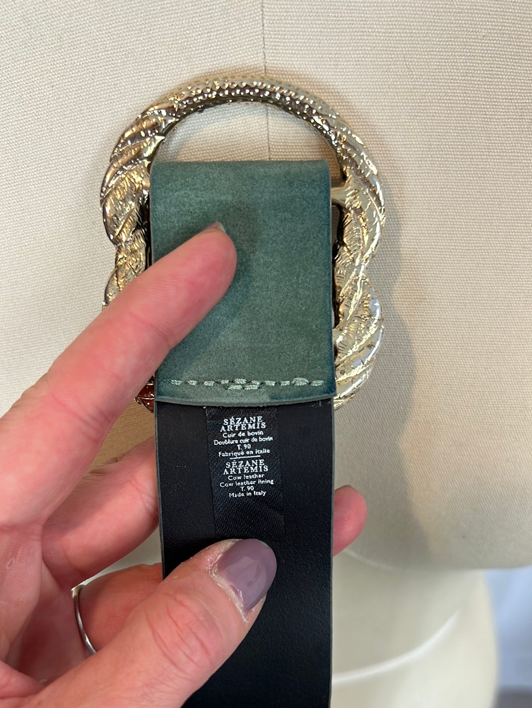 SEZANE. Cinturón verde piel T.90