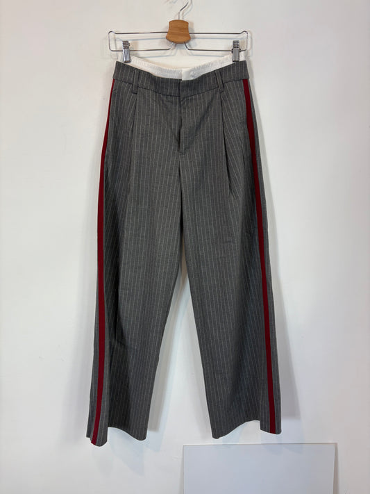 ZARA. Pantalón pinzas doble cintura. T XS