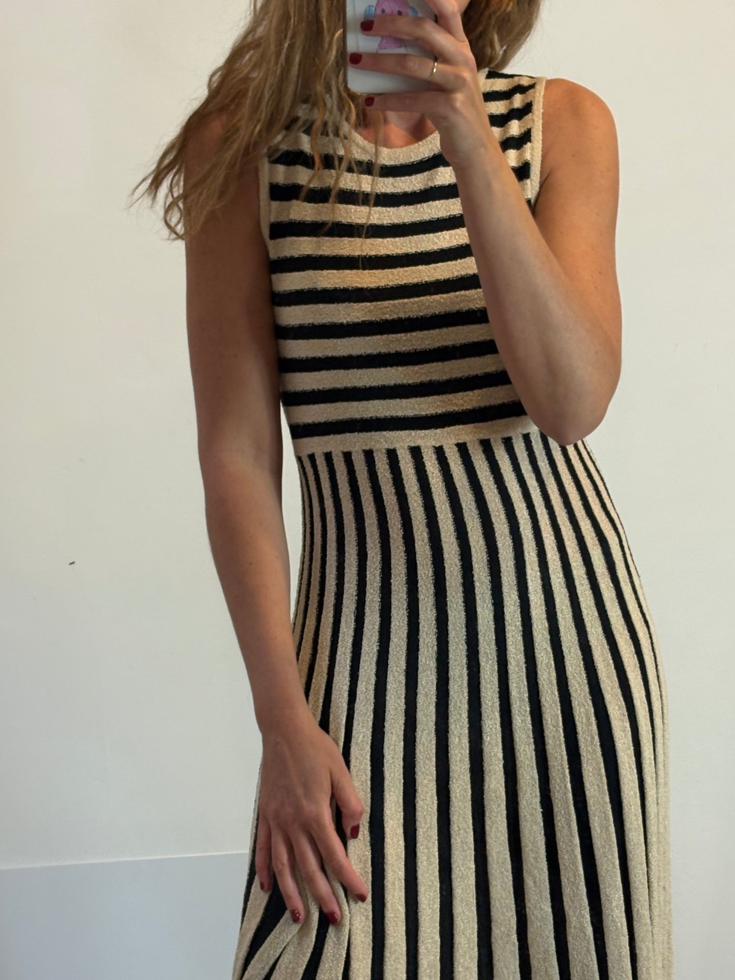 ZARA. Vestido largo textura rayas