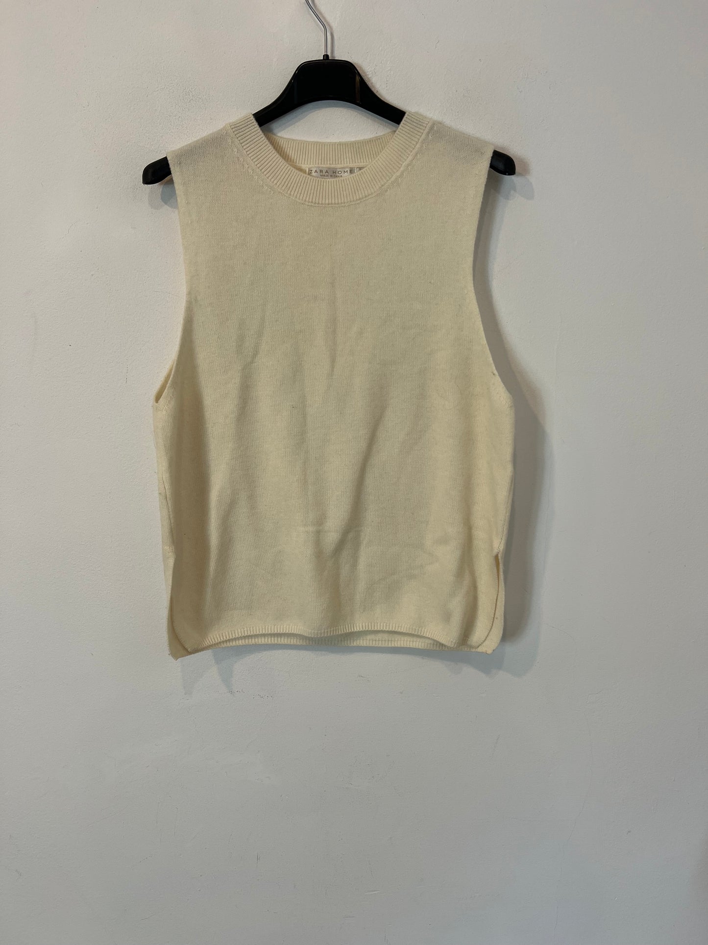 ZARA HOME. Top lana color crudo