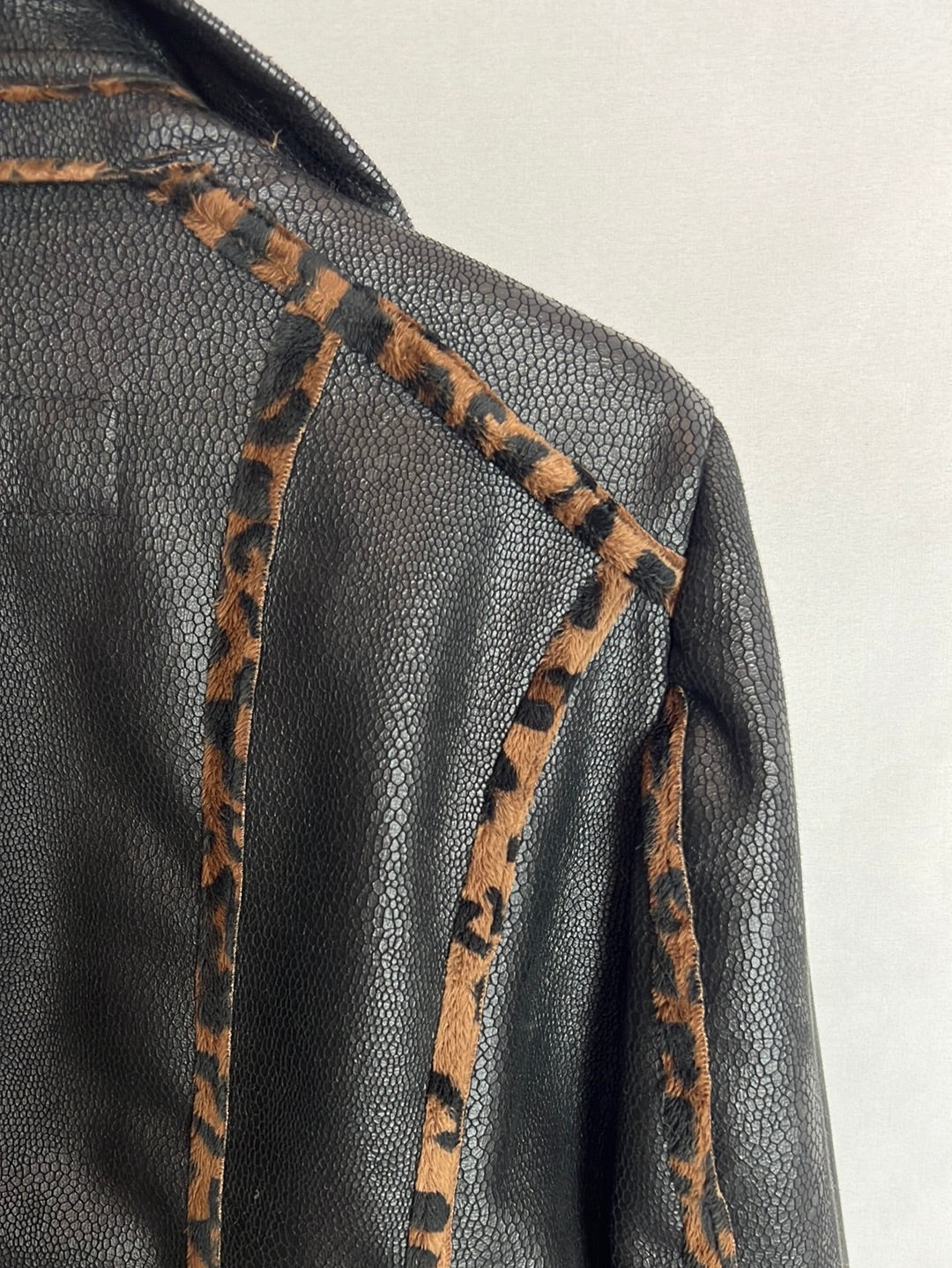 MERRY HAT. Chaqueta doble textura vintage. T 44(M/L)