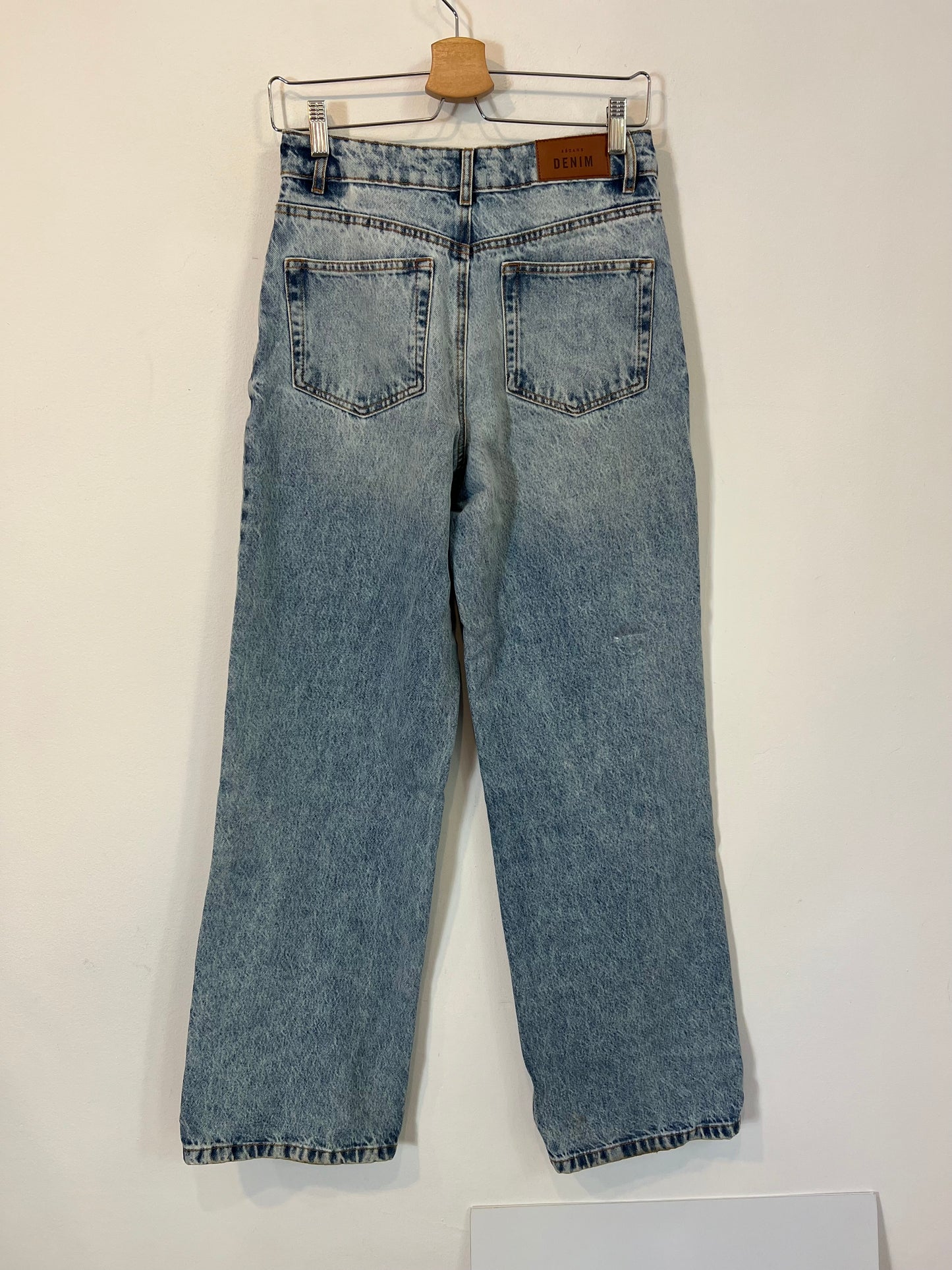 SÉZANE. Pantalón denim ancha. T 36