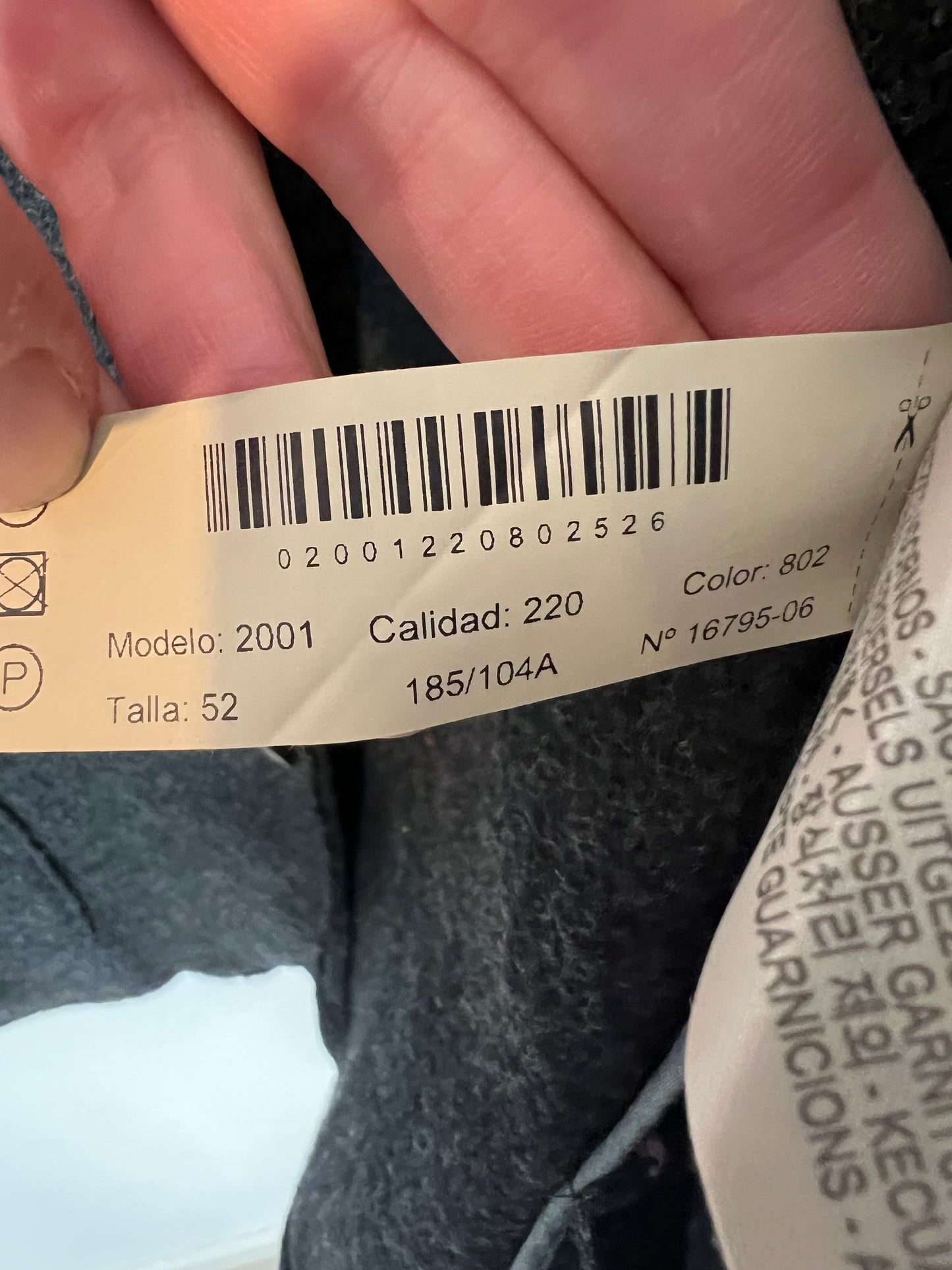 MASSIMO DUTTI. Chaqueta hombre lana gris. T 52