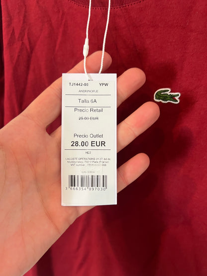 LACOSTE. Camiseta burdeos logo. T 6 años
