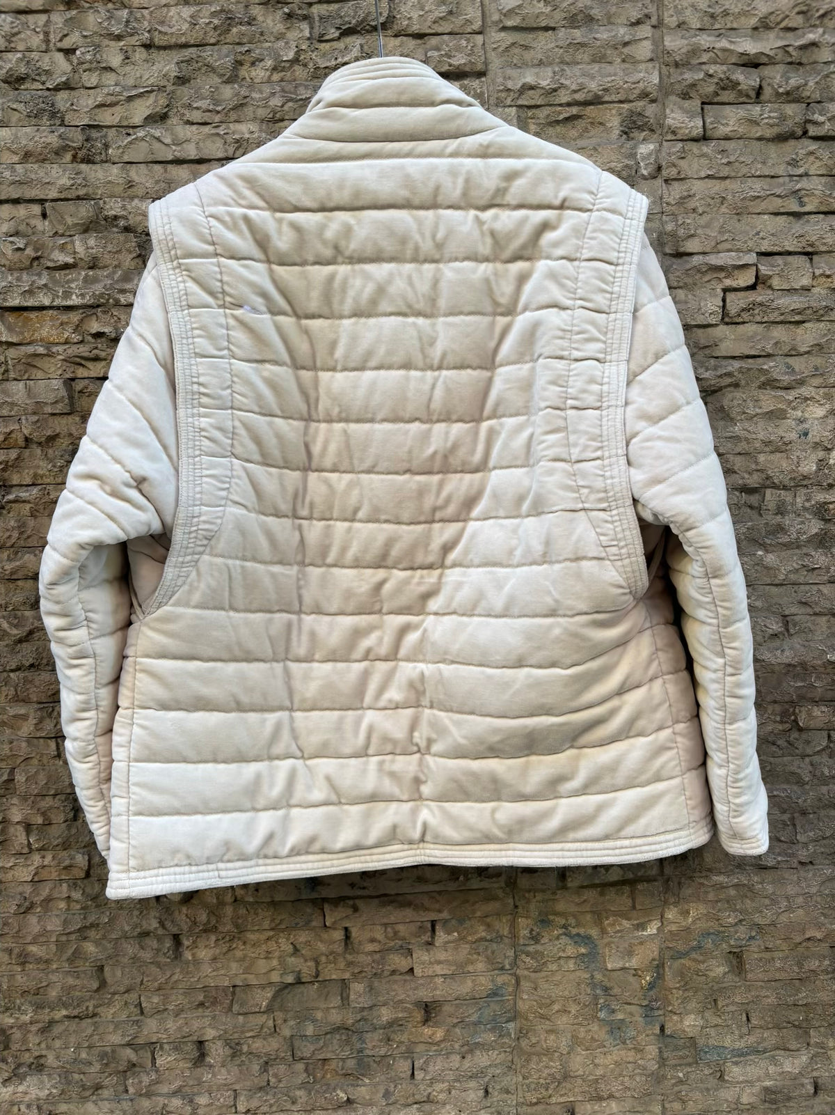 ISABEL MARANT ETOILE. Chaqueta acolchada convertible Areta