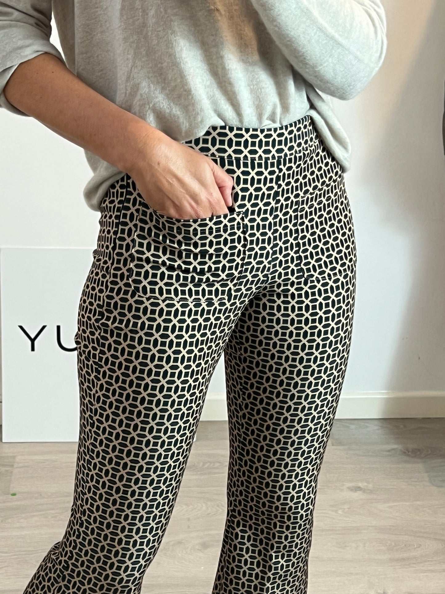 ERRE. Black printed trousers size 38