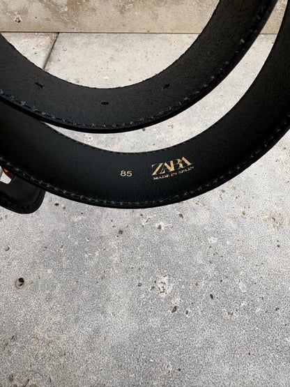 ZARA. Cinturón piel negro
