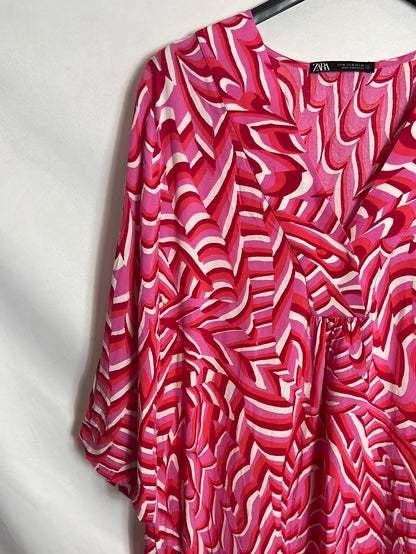 ZARA. Vestido fluido colores. T M