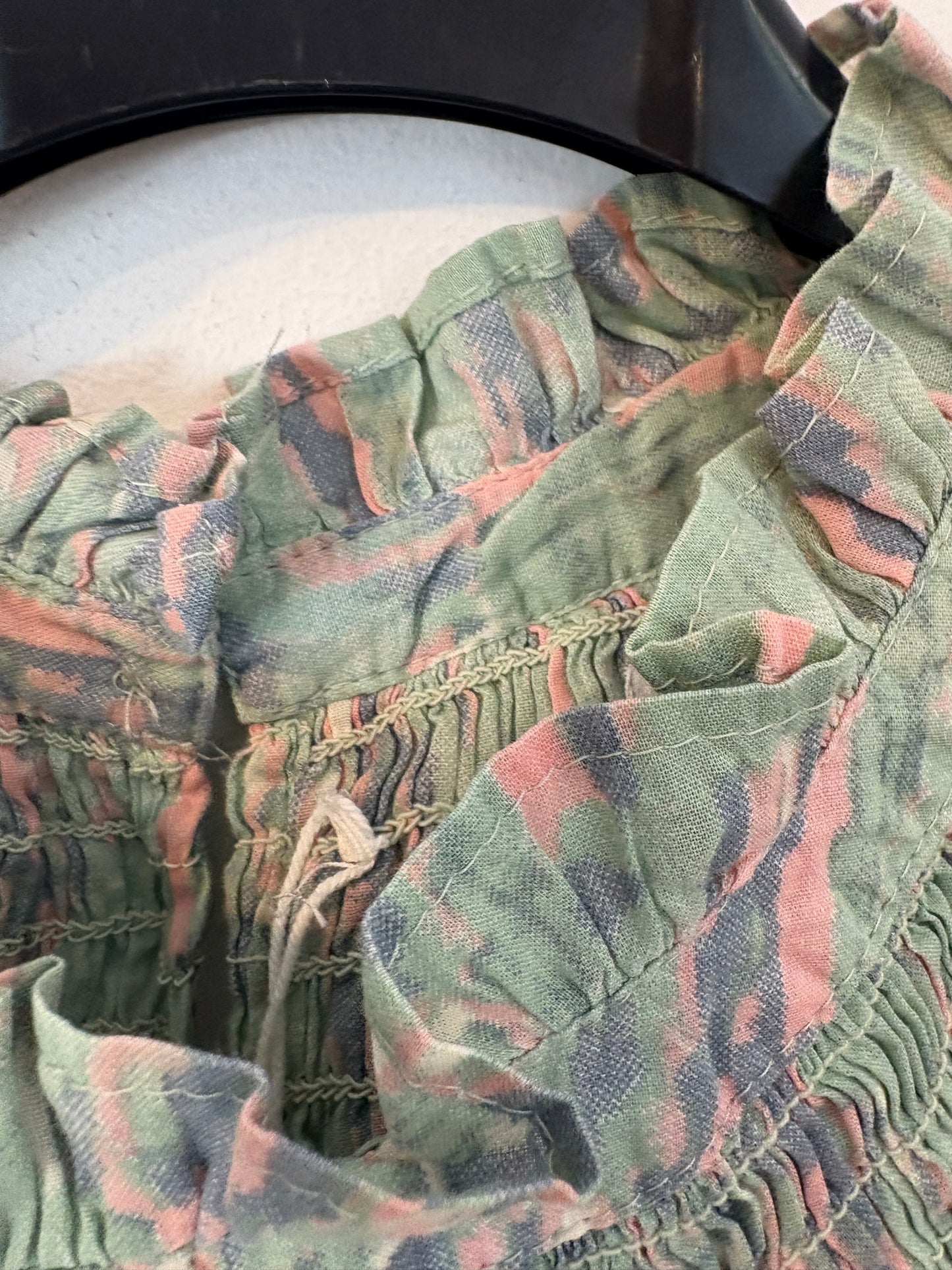 OTRAS. Blusa estampada tonos pastel