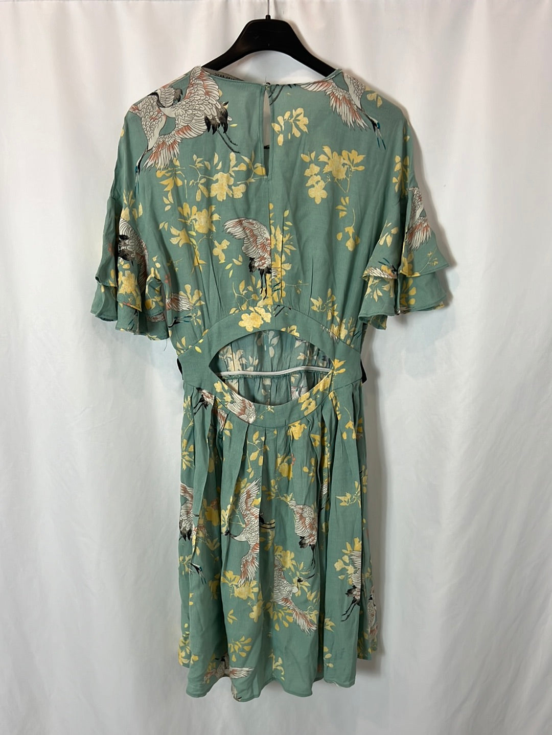 ZARA. Short dress with ruffled sleeves. TS