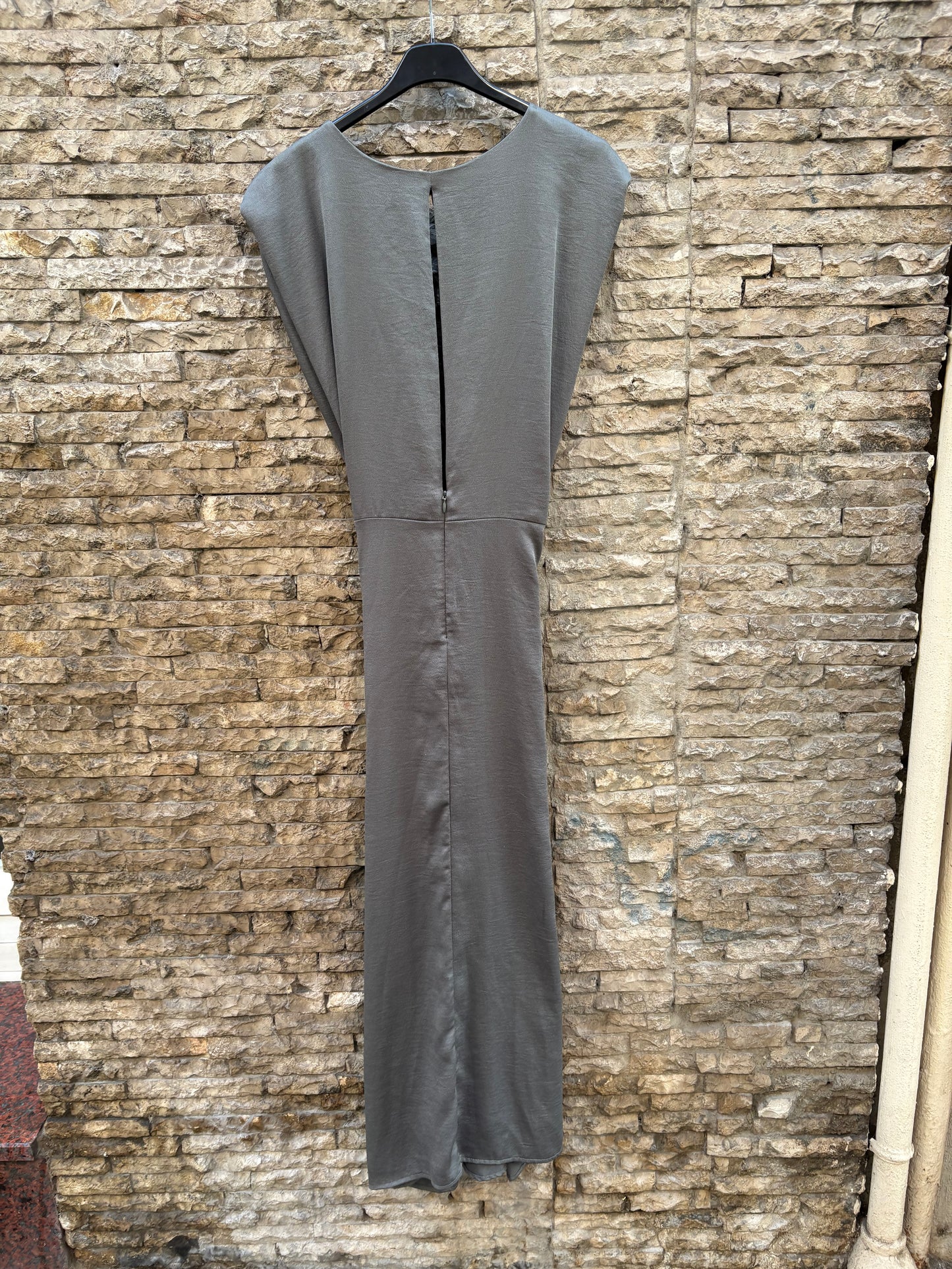 AMEÉ. Sleeveless fringed sweater S.(s)