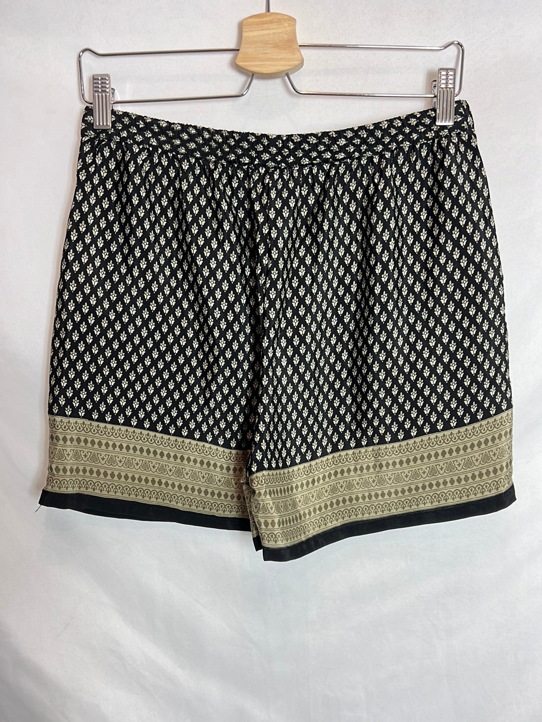 NATURE. Total look black fluid print. TSM