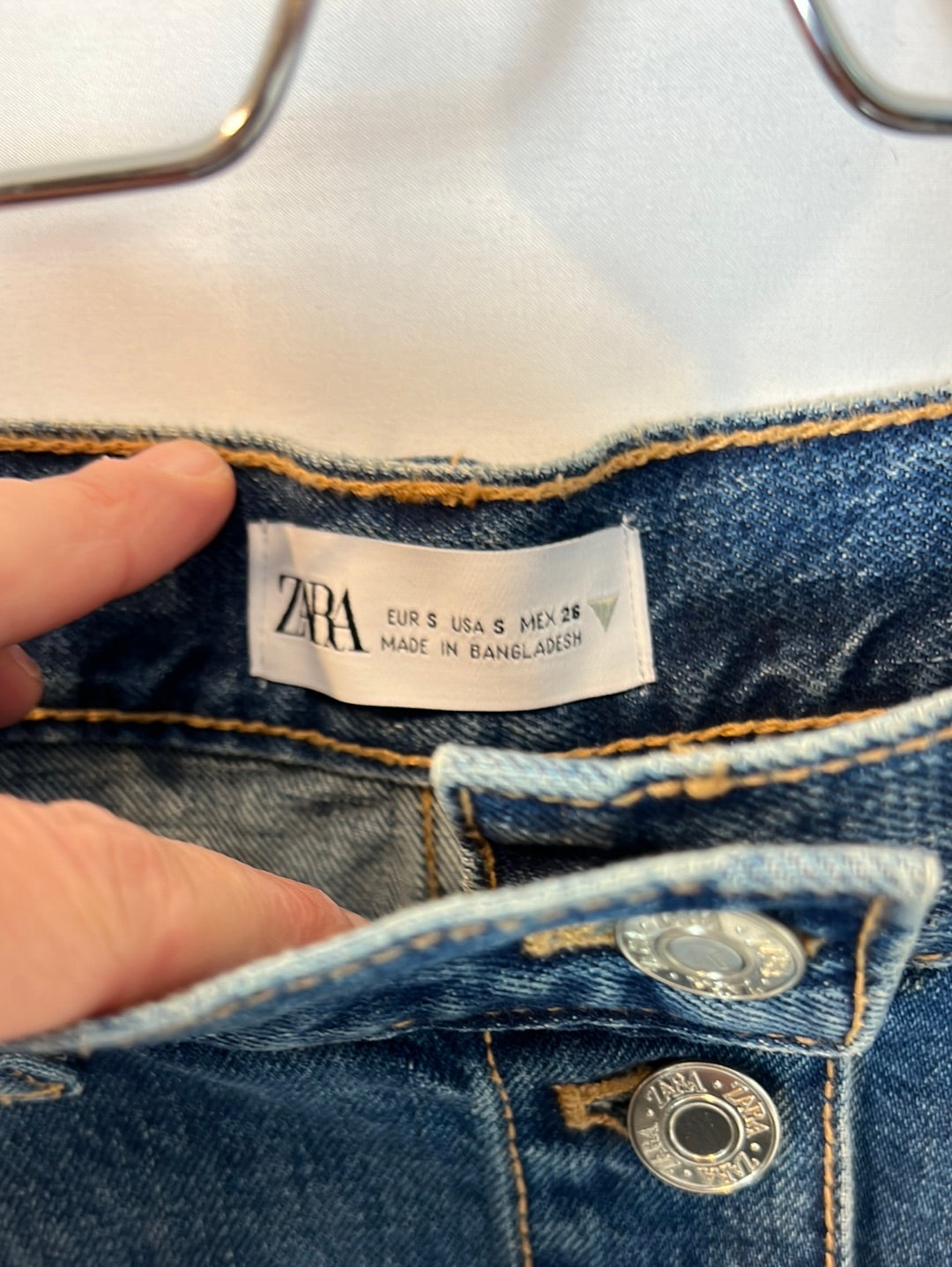 ZARA. falda vaquera botones T.s