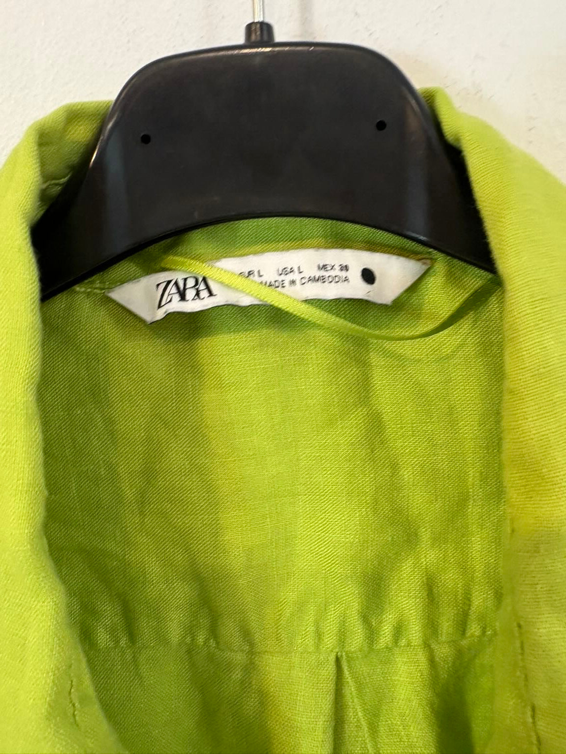 ZARA. Camisa lino verde lima