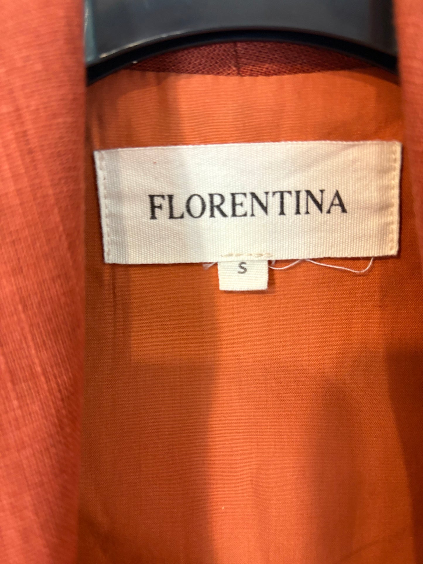FLORENTINA. Total look lino teja
