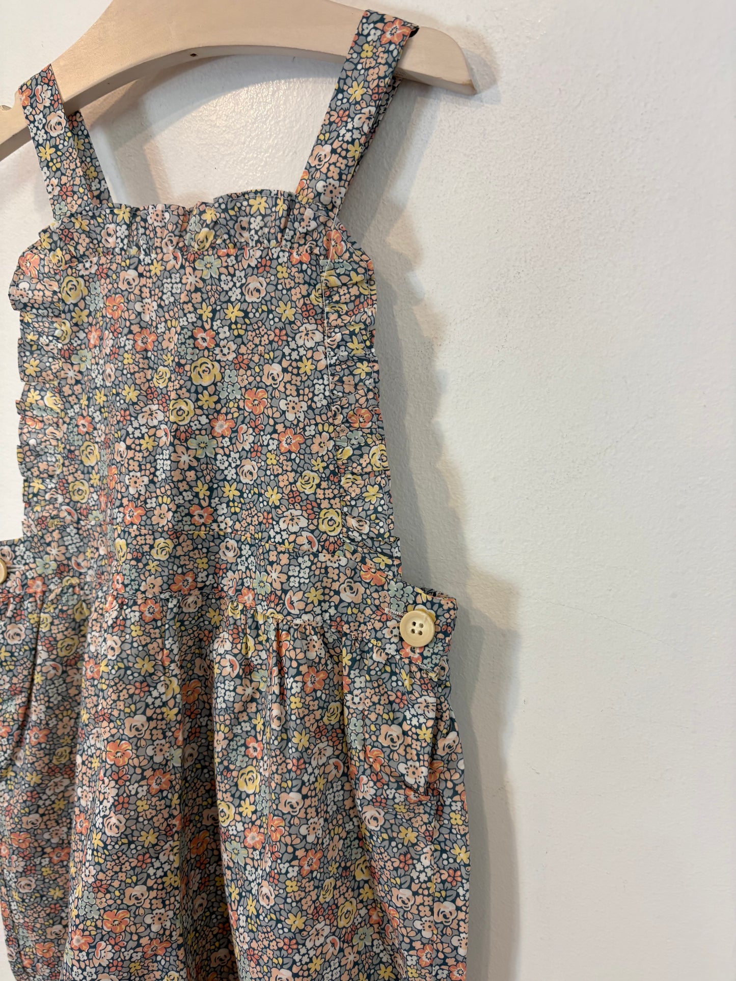 MI CANESÚ. Peto largo ligero flores. T 6 años