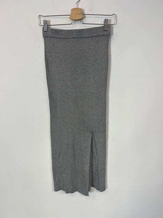ZARA. Falda midi gris hilos T.s