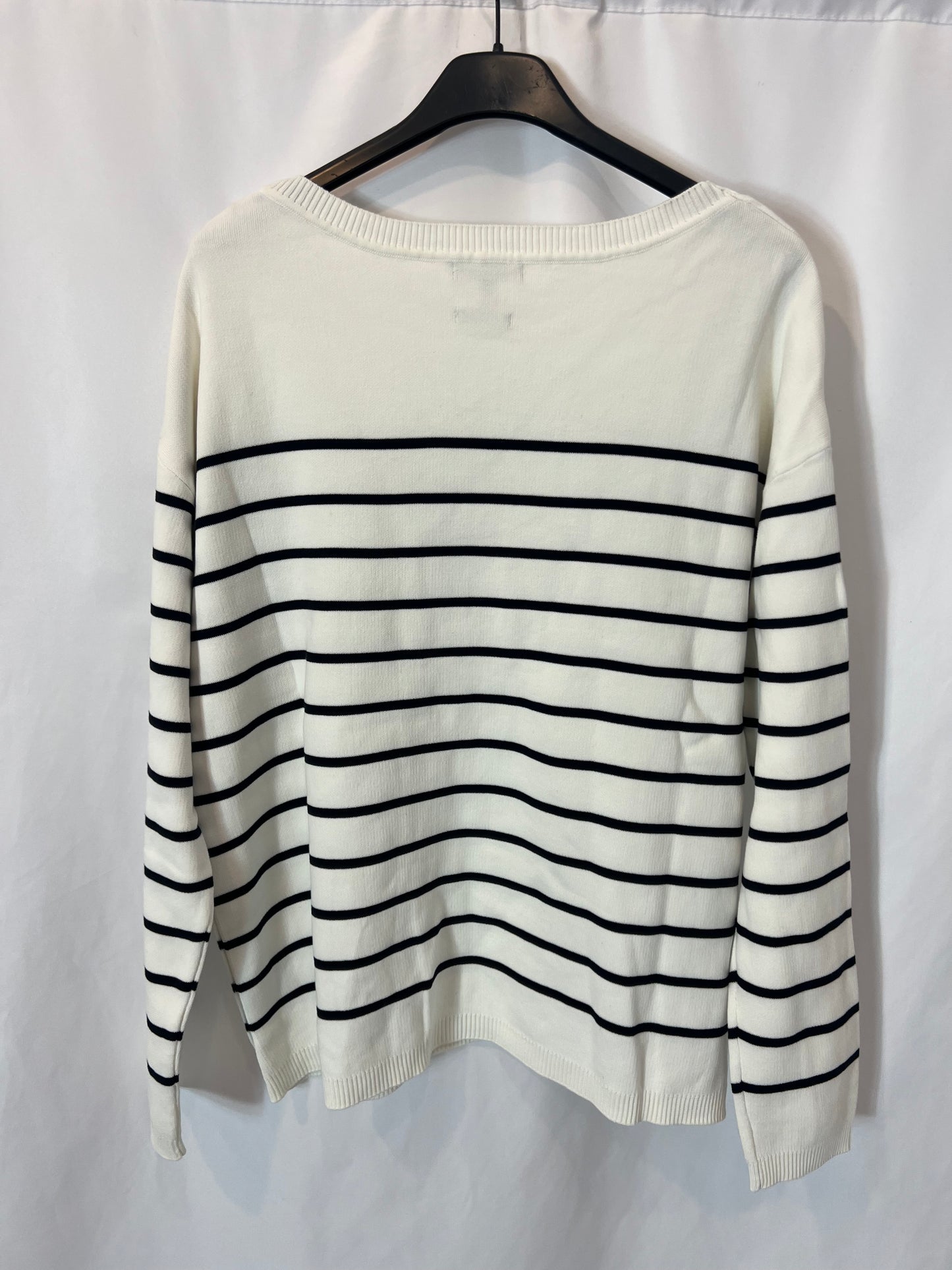 MASSIMO DUTTI. Jersey blanco rayas detalle botones. T S