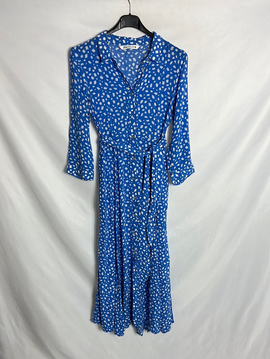 ZARA. Vestido midi azul y blanco camisero. T S