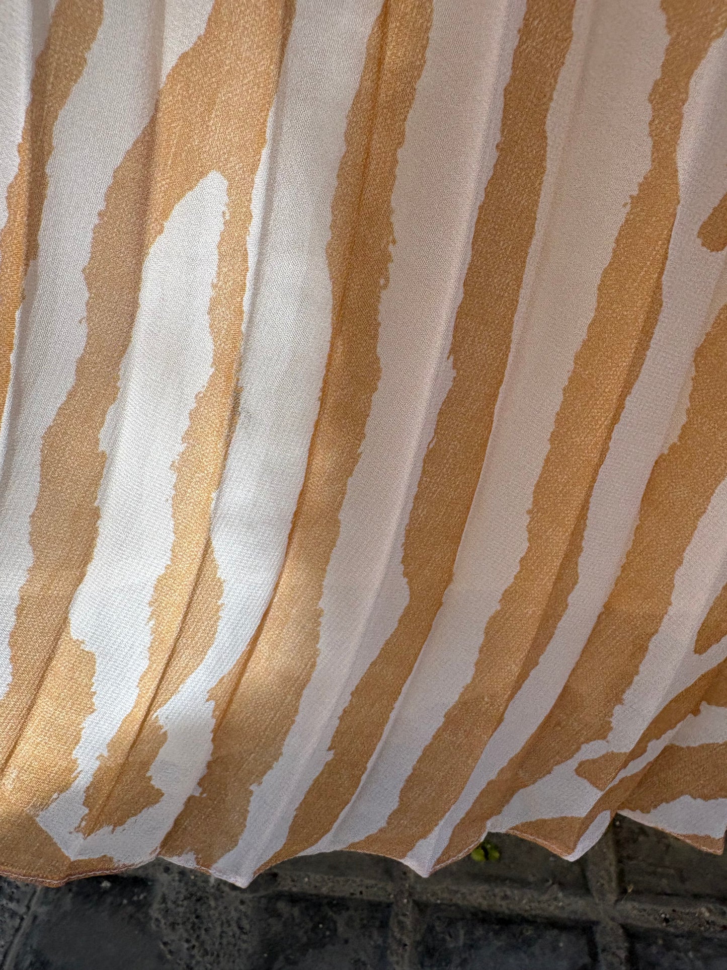 SÉZANE. Vestido plisado estampado