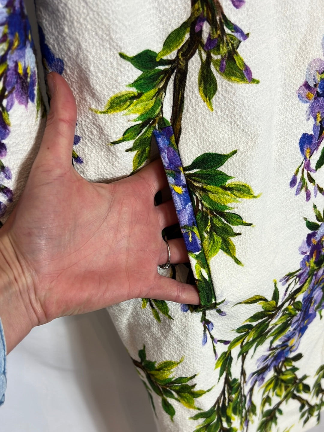 DOLCE & GABBANA. Chaqueta larga estampada media manga. T 38