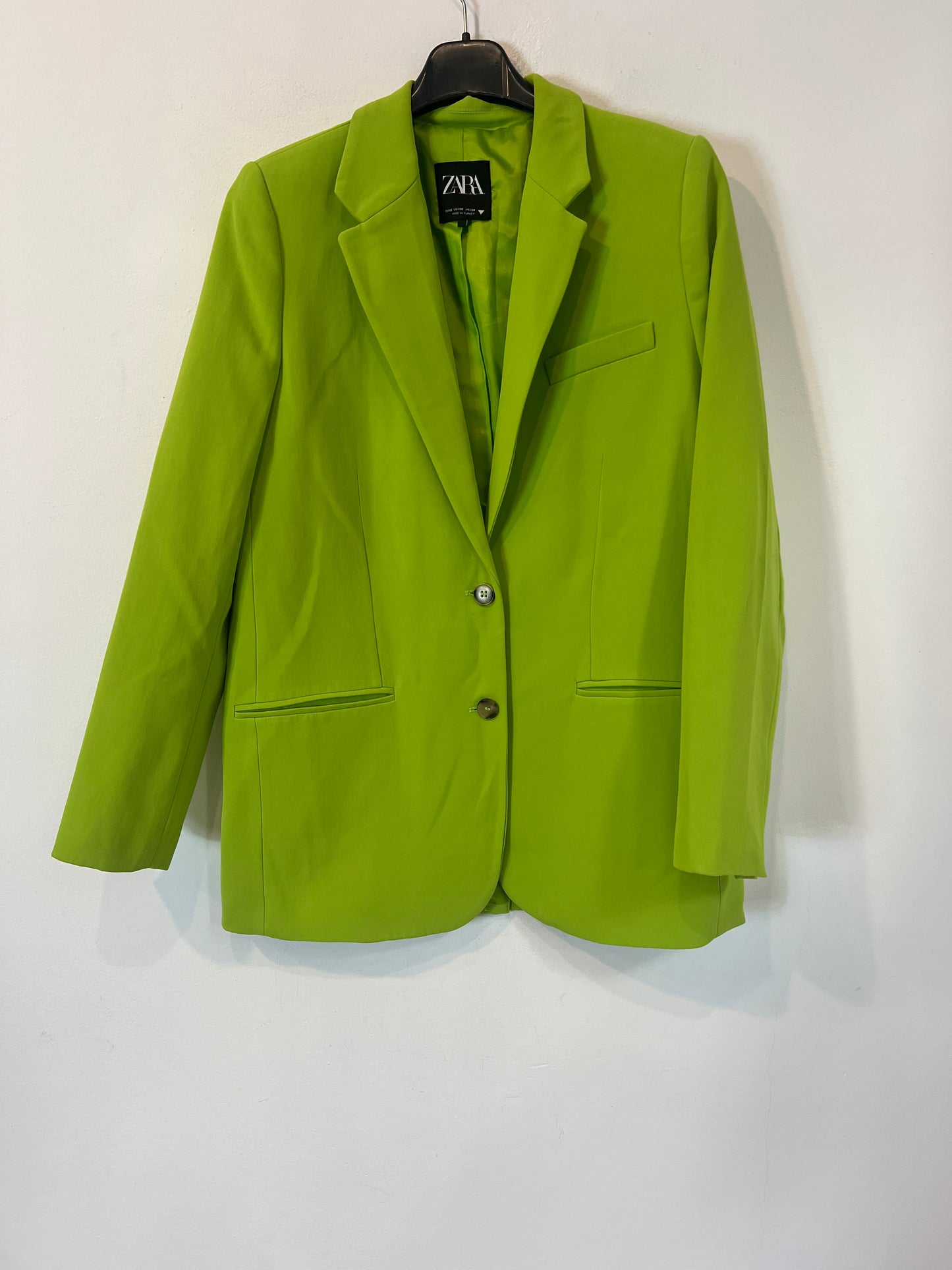 ZARA. Total look blazer y pantalón verde. T XS/S