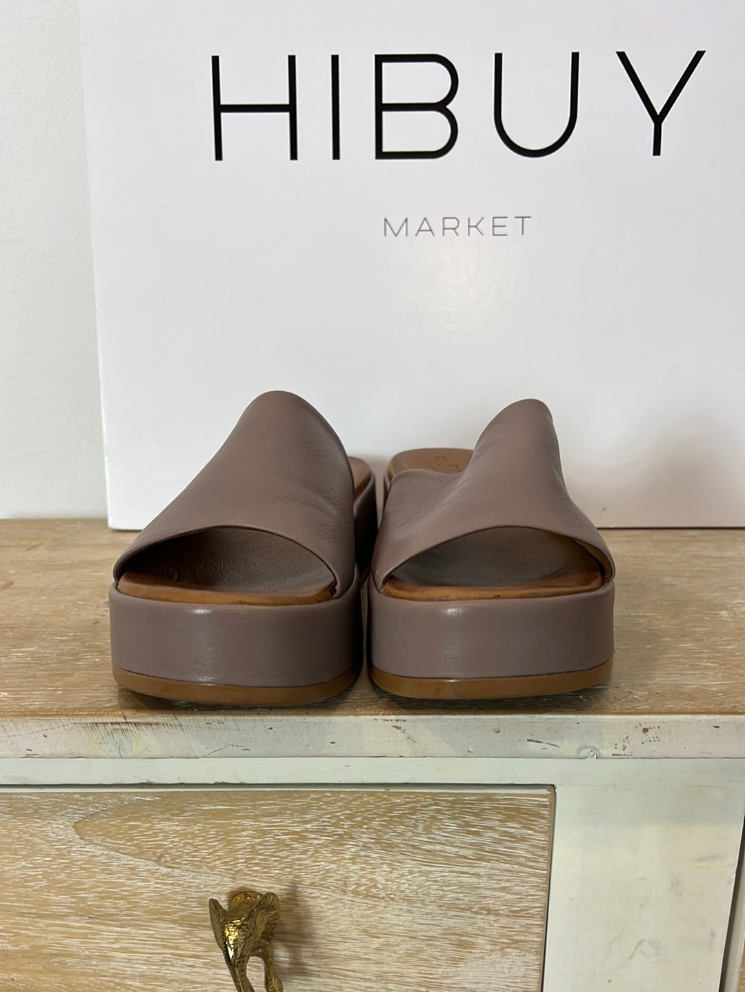 CARMELA. Sandalia plataforma piel. T 40