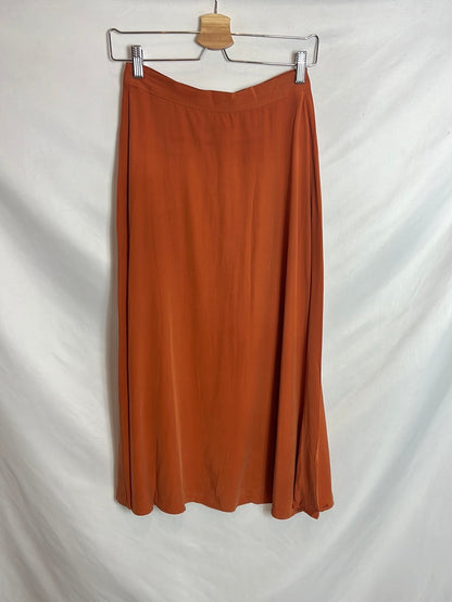 MANGO. Falda midi abotonada color caldera. TS