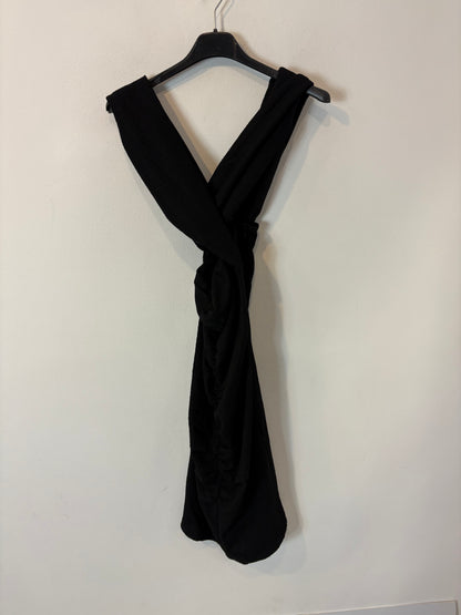 MIOH. Vestido negro escote cruzado