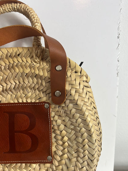 OTRAS. Bolso mimbre incial en piel