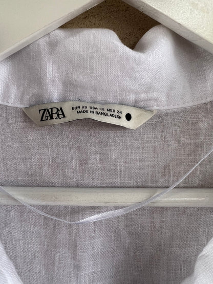 ZARA. Flowy white blouse T.xs