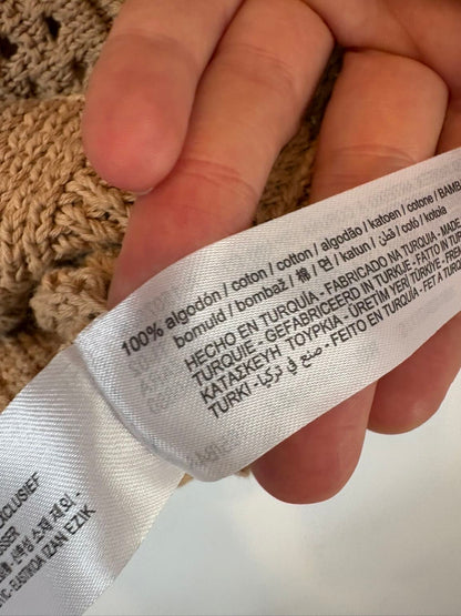 ZARA. Top beige croché halter