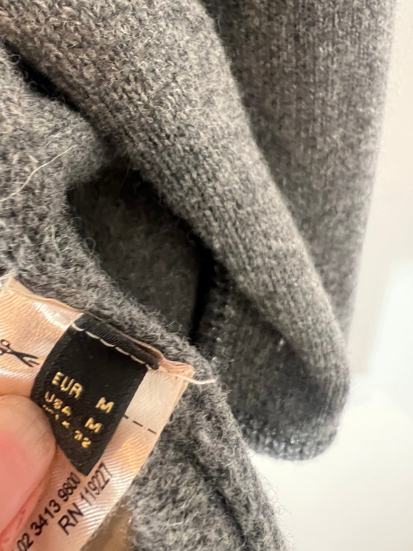 MASSIMO DUTTI. Chaqueta gris lana y cashmire. T M