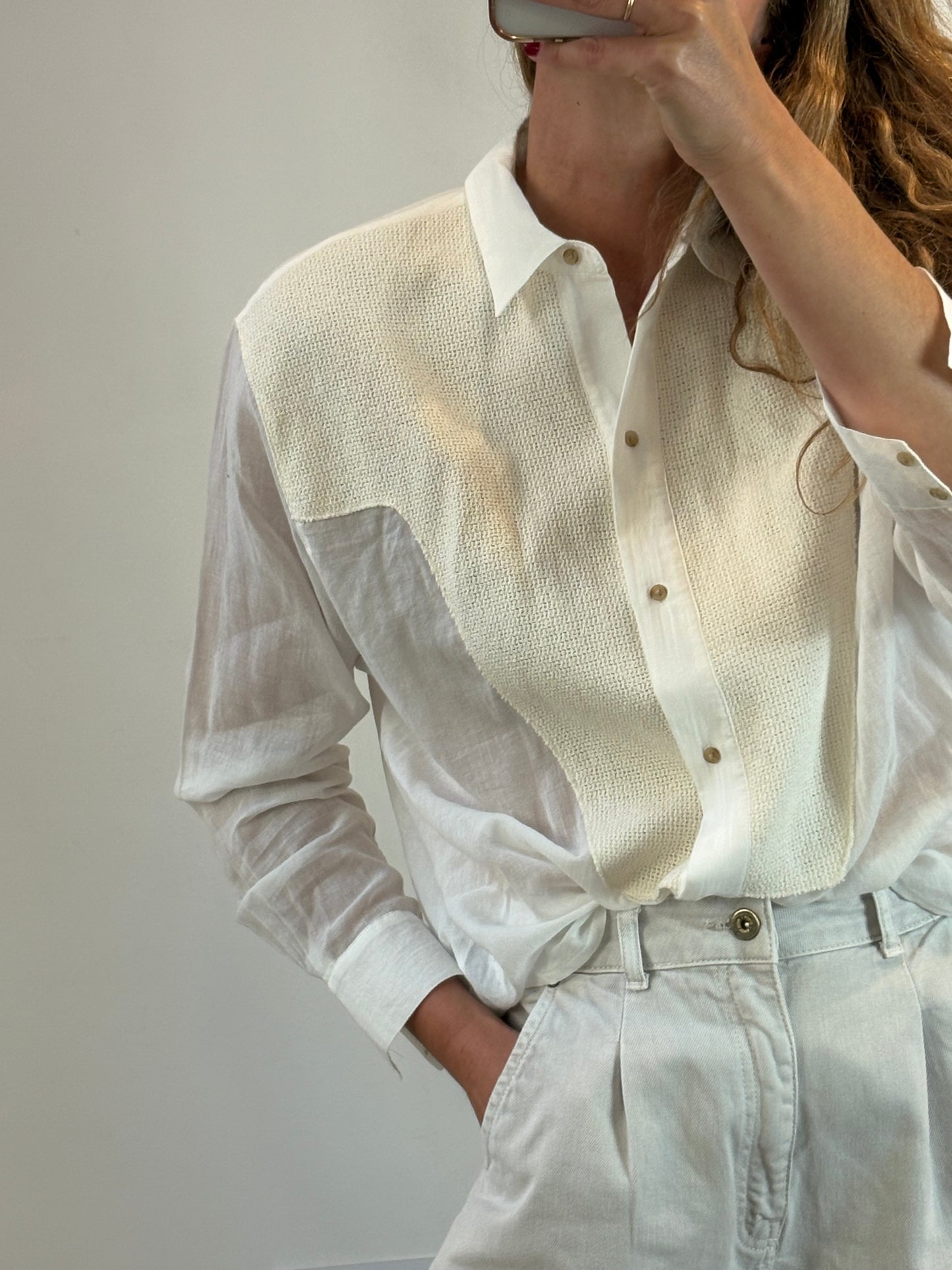 MASSIMO DUTTI. Blusa blanca algodón textura