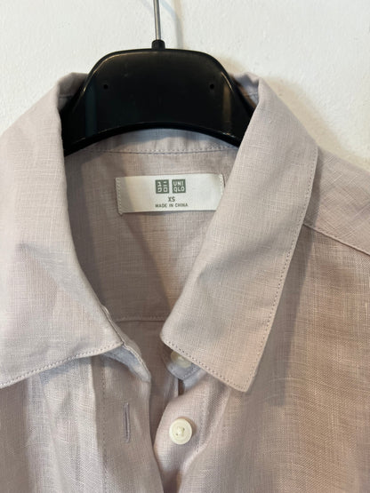 UNIQLO.Camisa malva lino. T.xs