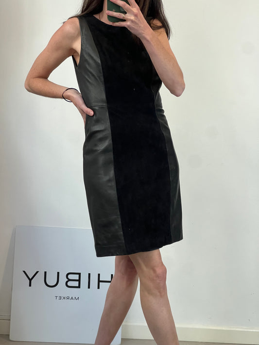 UTERQÜE. vestido negro piel