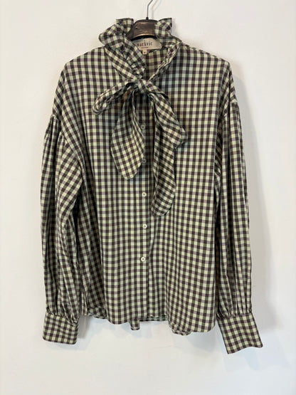 MARÁVIC. Camisa cuadros tonos verdes y rosas