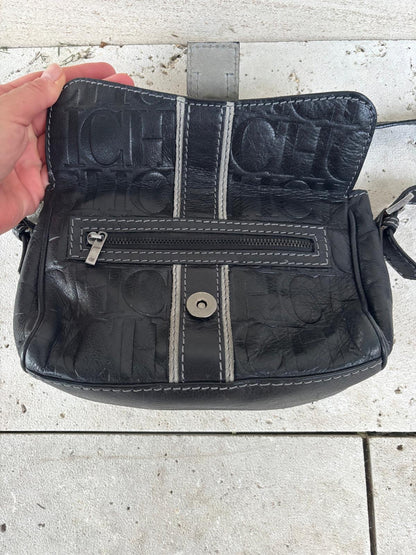 CAROLINA HERRERA. Bolso de hombro negro vintage