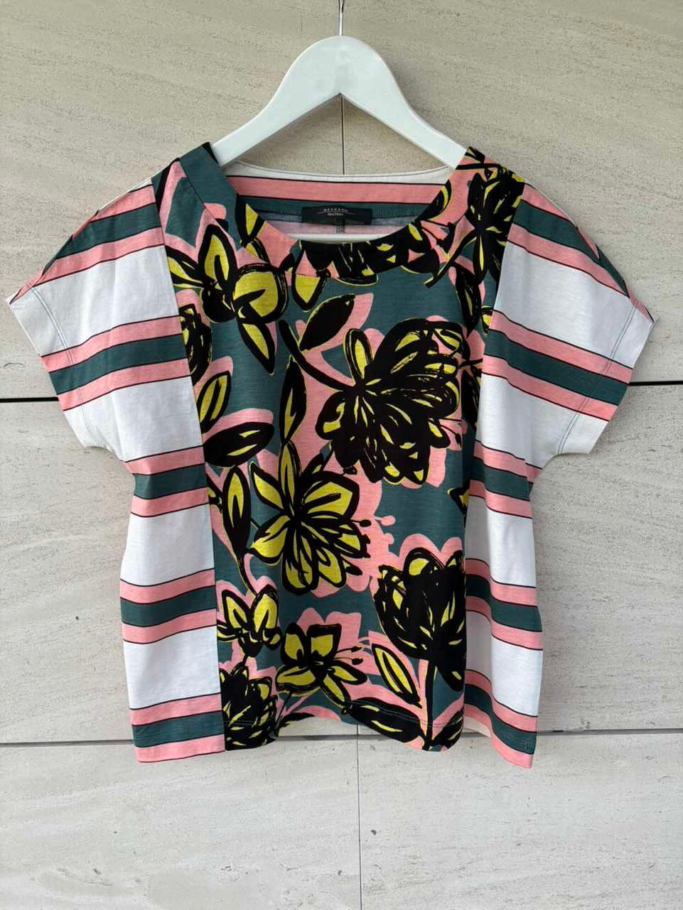 MAxMARA. Camiseta rayas y dibujo