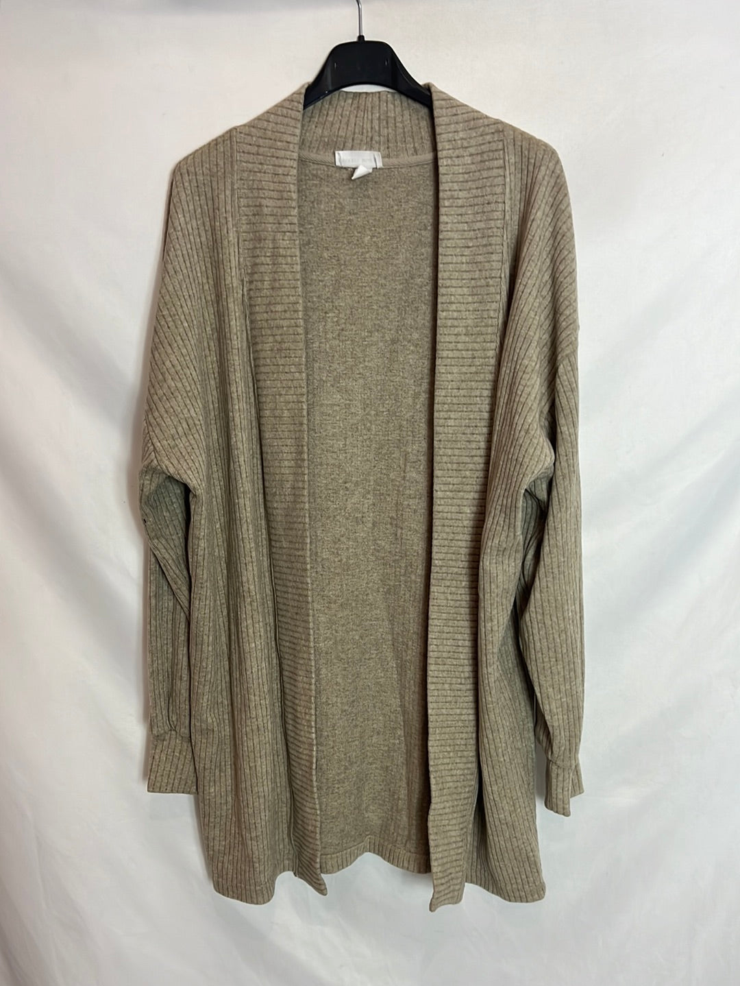 YSABEL MORA. Beige ribbed cardigan. TL