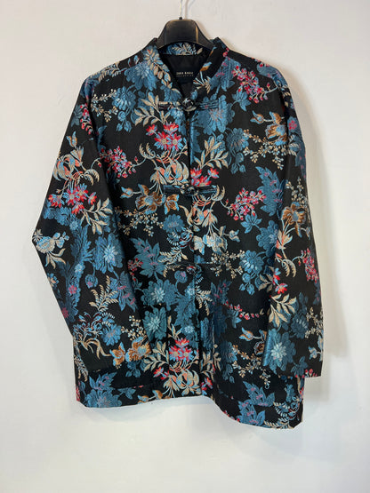 ZARA. Chaqueta negra bordados estilo asiático. T M