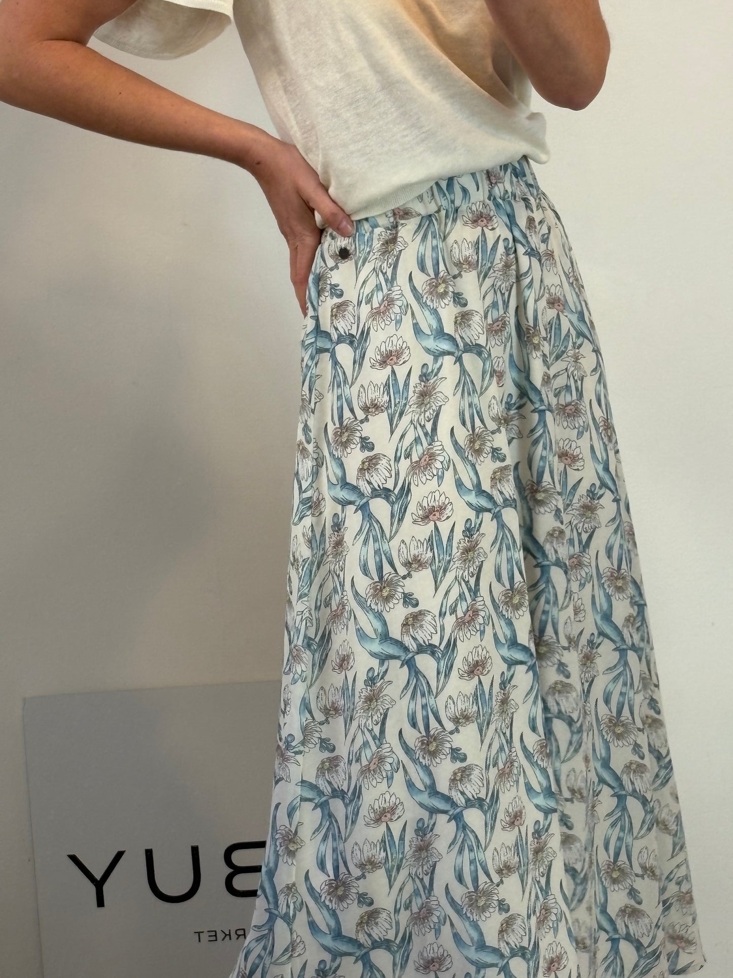 NÜMPH. Falda larga estampada