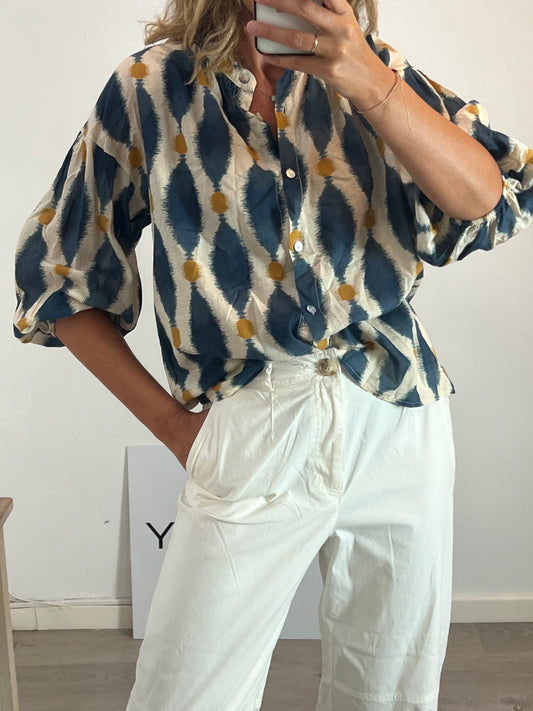 ZUA. Printed blouse with a mandarin collar. YOU (M)