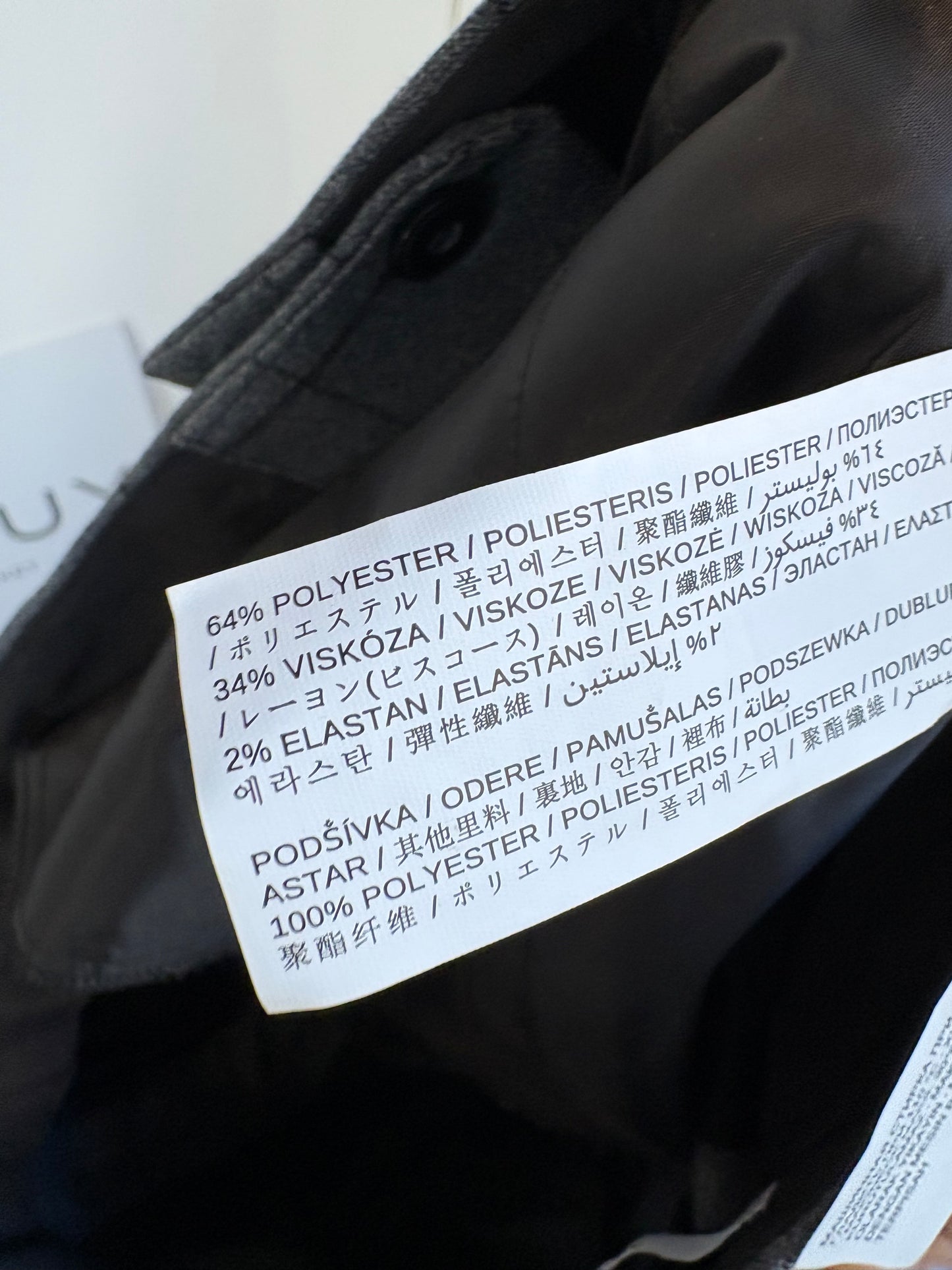 MANGO. Pantalón gris cuadros