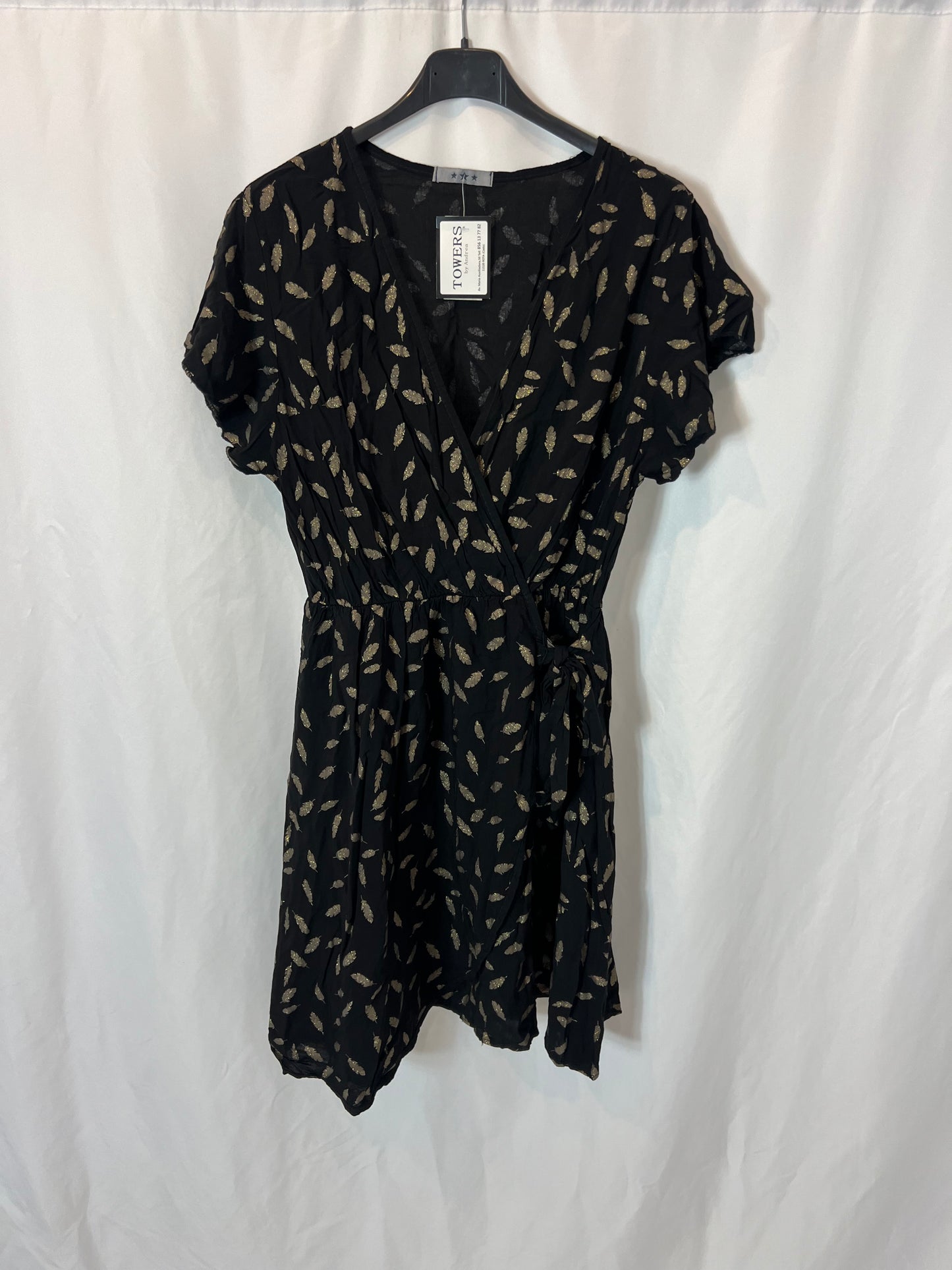 TOWERS BY ANDREA. Vestido negro hojas T,u(S)